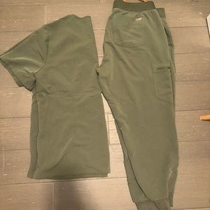 Women’s Figs Scrub Set